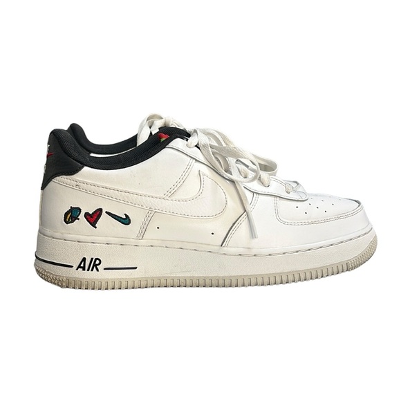 Nike Air Force 1 Peace Love Swoosh Sneakers Size 7Y - Picture 1 of 10